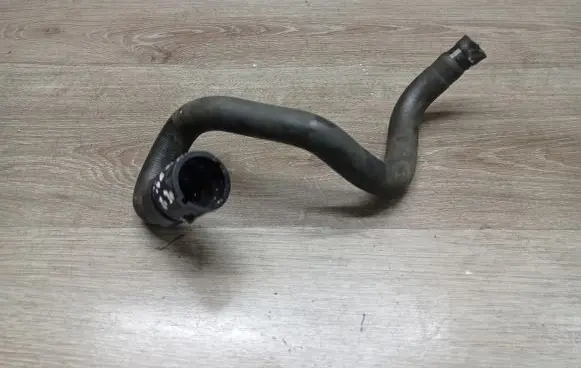 Volvo XC70 Engine coolant pipe/hose 6G918B160CD