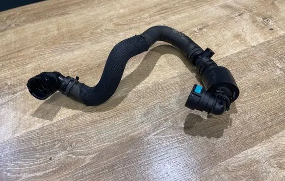 Land Rover Range Rover Velar Engine coolant pipe/hose GX738C481AC