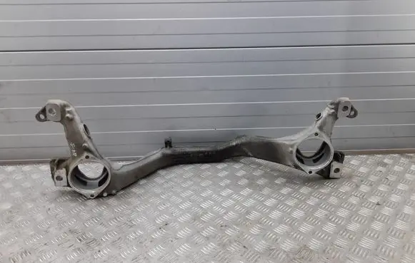 Audi Q7 4L Engine mounting bracket 7P0199207