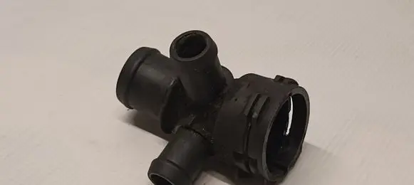 Audi A6 S6 C6 4F Engine coolant pipe/hose 4F0122293A
