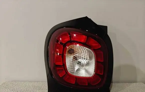 Smart ForFour II W453 Rear/tail lights 265555192R A4569062900 A4469062700