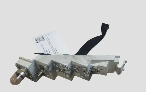 Volvo V50 Tail light bulb cover holder 27162102