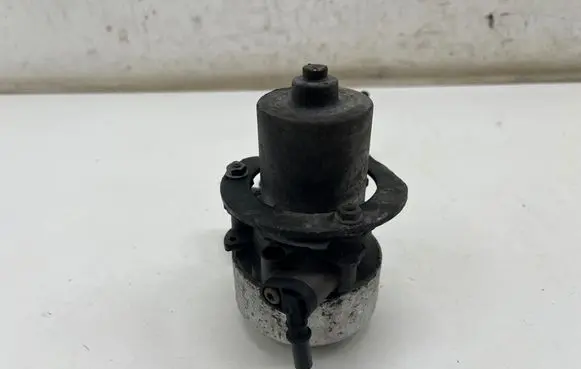 Audi Q3 F3 Vacuum pump 5Q0612181