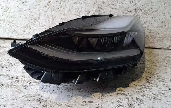 Tesla Model 3 Headlight/headlamp