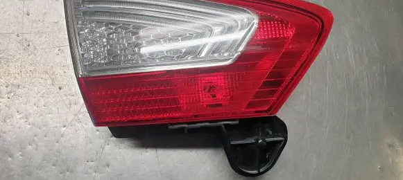 Ford Mondeo MK IV Tailgate rear/tail lights BS7113A603AE