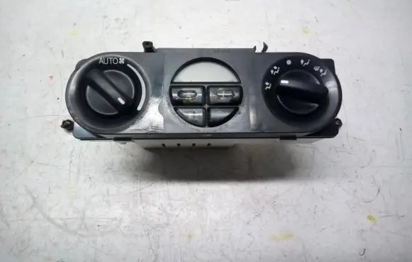 Ford Mondeo MK I Climate control/heater control trim 97BP-19C933BC