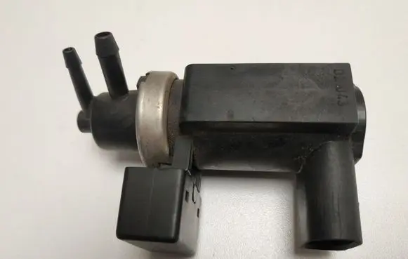 Audi A6 S6 C5 4B Turbo solenoid valve 8E0906628