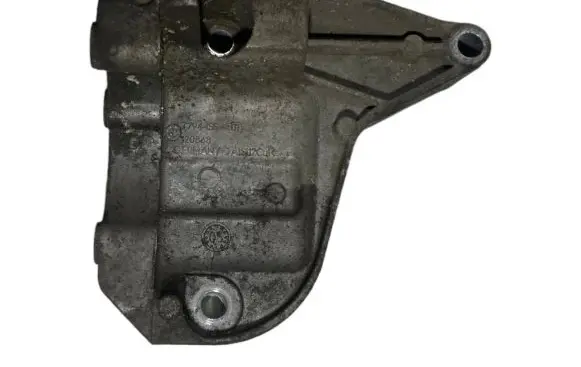 BMW 1 E81 E87 Power steering pump mounting bracket 7794455 7692974 7692974546