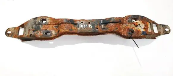 Cadillac CTS Engine mounting bracket