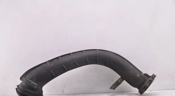 Volkswagen PASSAT B6 Intercooler hose/pipe 03C145673M