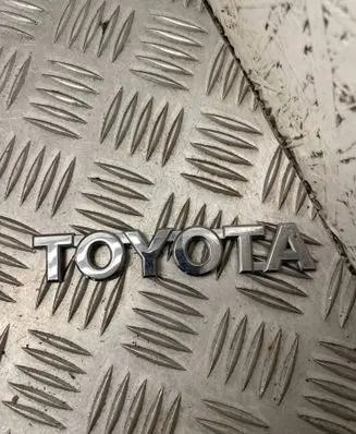 Toyota Avensis Verso Manufacturers badge/model letters 
