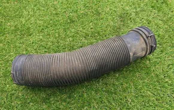 Skoda Octavia Mk1 (1U) Air intake hose/pipe 1J0129684J PX0446046