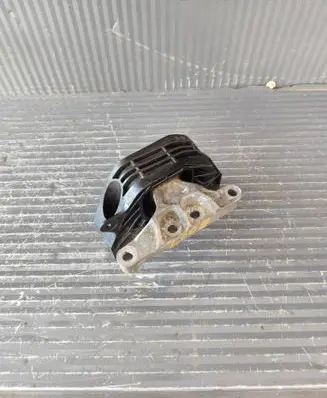 Peugeot 2008 II Engine mounting bracket CMP245075