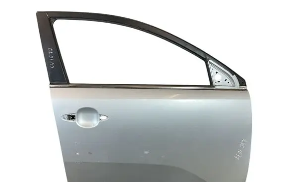 KIA Sportage Front door