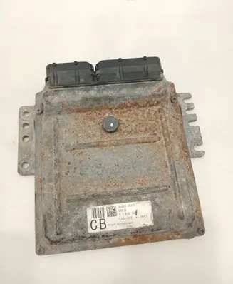 Suzuki Grand Vitara II Engine control unit/module 3392066J11 F107012 27E335A