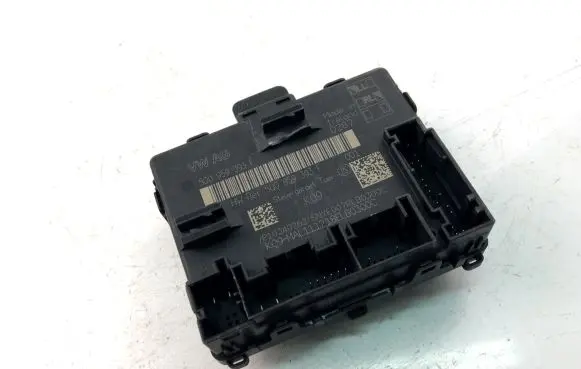 Volkswagen Golf VII Other control units/modules 5Q0959393F