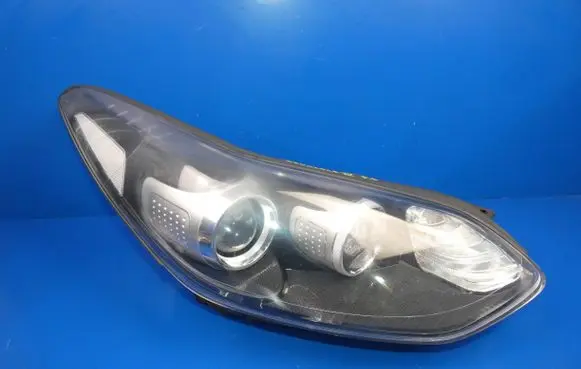 KIA Sportage Headlight/headlamp 92102F1040 R009R04093L