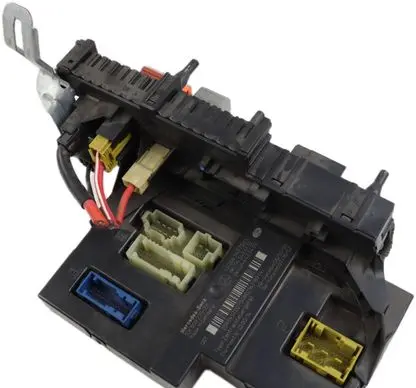 Mercedes-Benz C W204 SAM control unit 2044423400 2045457001 5DK00922526
