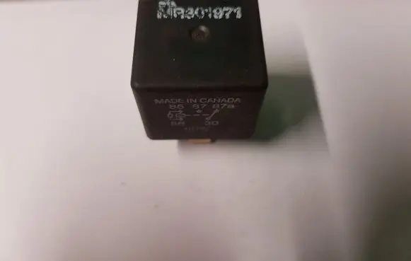 Mitsubishi Pajero Sport I Other relay MR301971