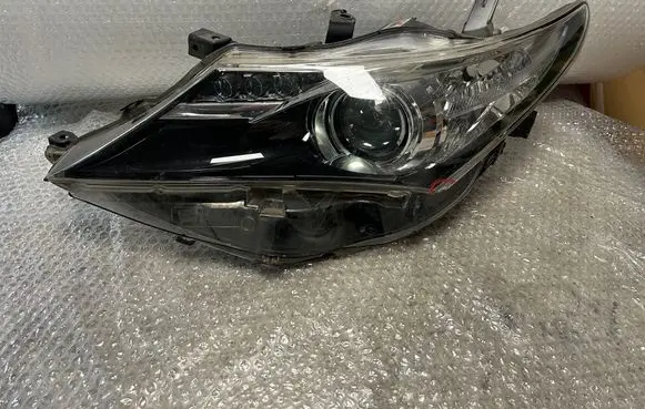 Toyota Auris E180 Headlight/headlamp 8115002E21