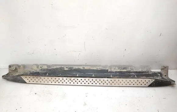 BMW X5 E70 Sill 7163555 51777163555