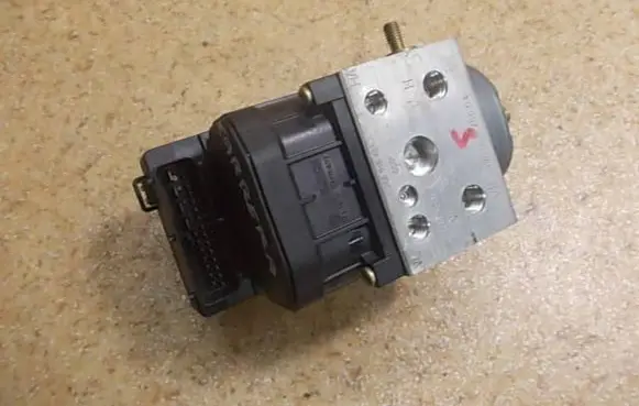 Porsche 911 996 ABS Pump 996355755
