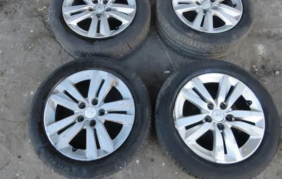 Peugeot 308 R16 alloy rim 