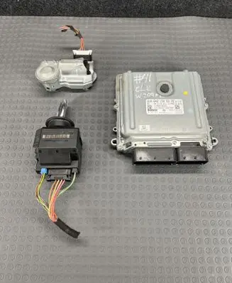 Mercedes-Benz CLK A209 C209 Engine ECU kit and lock set A6421509372 A2095453308
