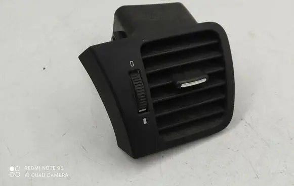 Subaru Legacy Dashboard side air vent grill/cover trim