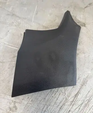 Renault Master III Front sill trim cover 682112965r