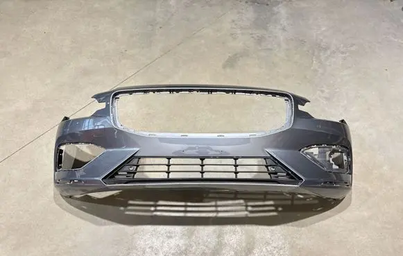 Volvo V60 Front bumper 31690589