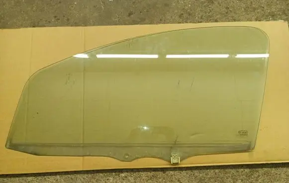 Citroen C1 Front door window glass four-door