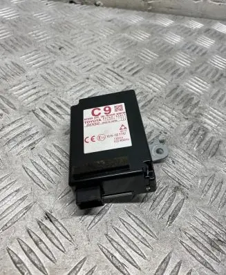 Toyota Avensis T270 Other control units/modules 8976005011 1584007241