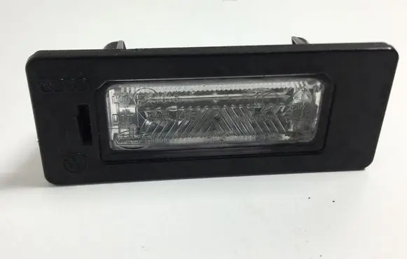 Audi A5 8T 8F Number plate light 8T0943021