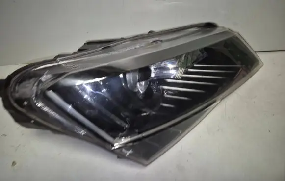 Skoda Superb B8 (3V) Headlight/headlamp