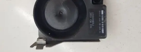 Audi Q3 8U Alarm system siren 1K0951605C