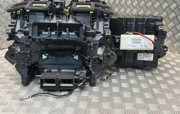 BMW 5 F10 F11 Interior heater climate box assembly X5855005 0427927 9202574