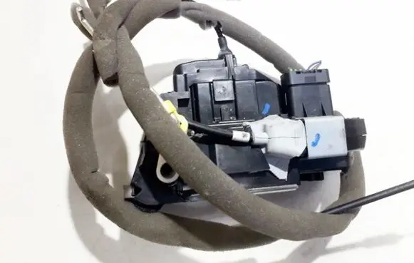 Renault Kadjar Front door lock