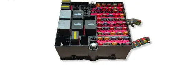 Ford Fusion Fuse box set 2N1T14401MJ