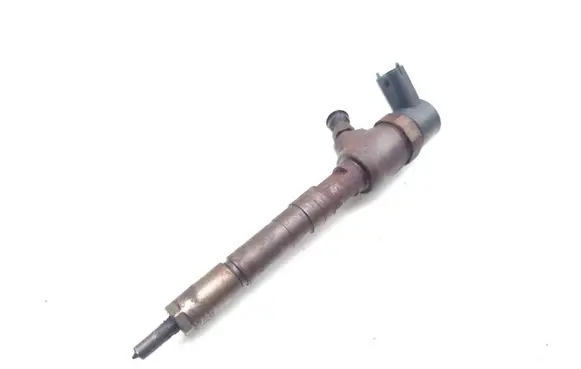 Opel Corsa D Fuel injector 0445110326
