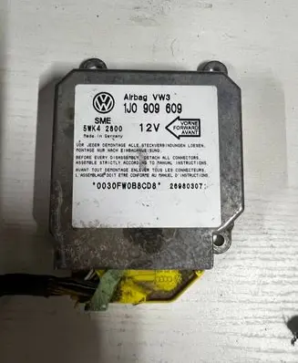 Volkswagen Golf IV Airbag control unit/module 1J0909609 26980307 5WK42800