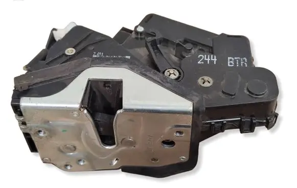 BMW 3 E46 Front door lock 51217011244 7011244