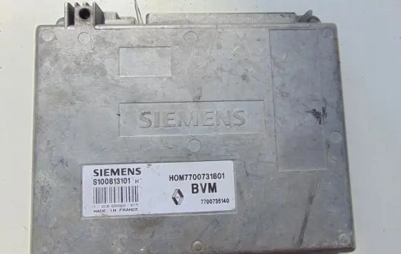 Renault 19 Engine control unit/module S100813101H