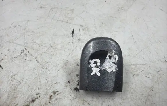 Volkswagen Golf V Front door handle cover 1K5839167