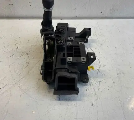 Jeep Wrangler Gear shift rod 04670726AA 231900569