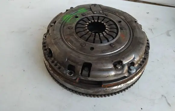 Ford Mondeo MK IV Dual mass flywheel 415053710