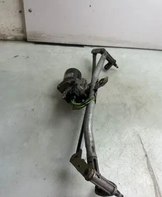 Seat Leon (1M) Front wiper linkage and motor 1J1955113B 010829KI2A0214 443122235017