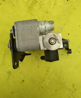 Peugeot 3008 II Other engine bay part EV29135500