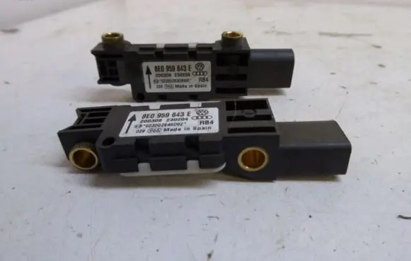 Audi A4 S4 B6 8E 8H Airbag deployment crash/impact sensor 8E0959643E