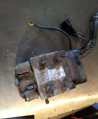 Subaru Legacy ABS Pump 27536AE001 51000040140 087D01031